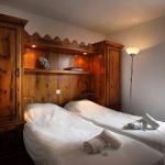 Slide un exemple de chambre avec 2 lits simples