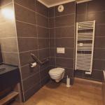 Slide Résidence Les Grandes Feignes - bathroom PMR