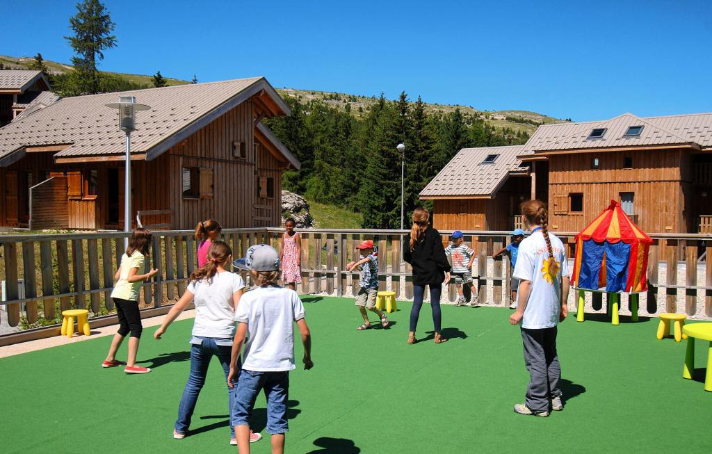 Slide Résidence l'Orée des Pistes - Superdévoluy - jeux extérieur