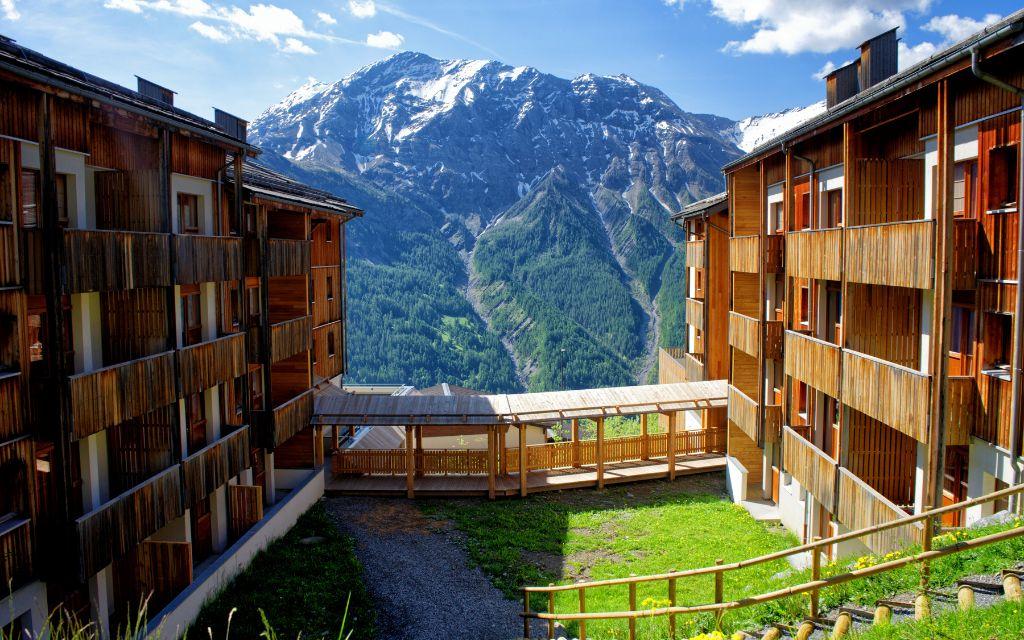 Slide Résidence Les Etoiles d'Orion - outdoor summer