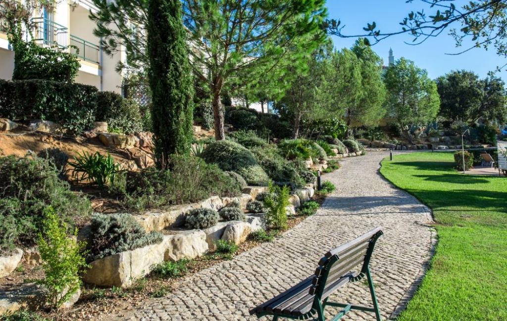 Slide Résidence Vale d'El Rei Hotel & Vila à Carvoeiro - Jardin de la résidence