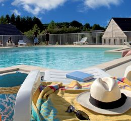 Résidence Le Domaine du Bosquet - piscine