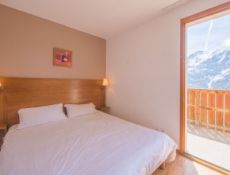 2 rooms flat - sleeps 4 mountain view